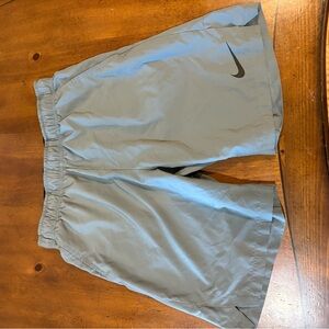 Nike Men's Light Gray Athletic Shorts